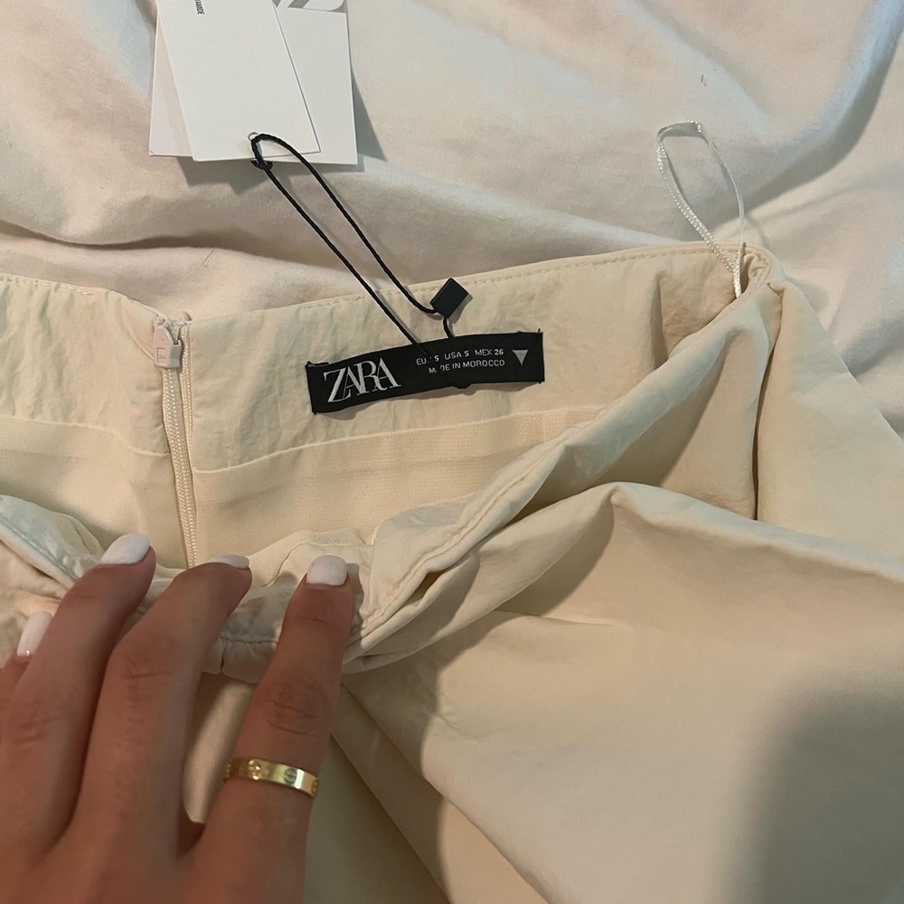 ZARA VOLUMINOUS MINI SKIRT - Picture 9 of 10